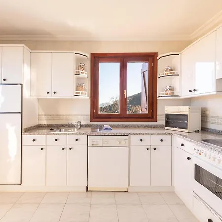 Zelaieta Berribi Kır Evi